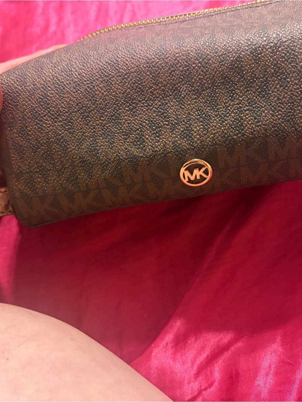 Michael kors Brown Monogram makeup bag - Picture 4 of 9